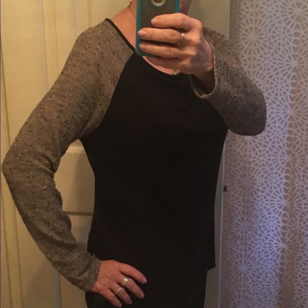 Two tone comfortable top